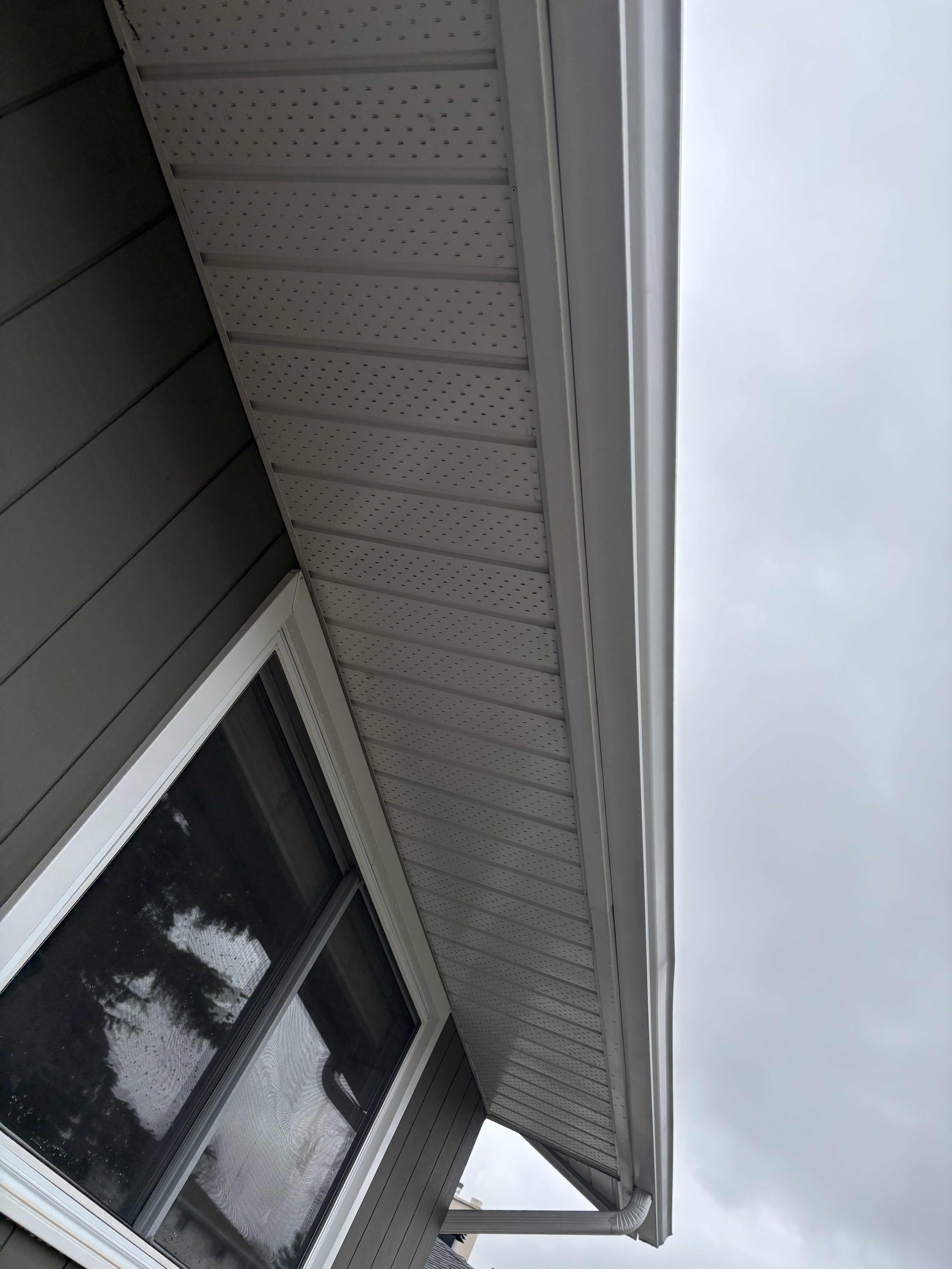 Exterior gutter cleaning after cleaning